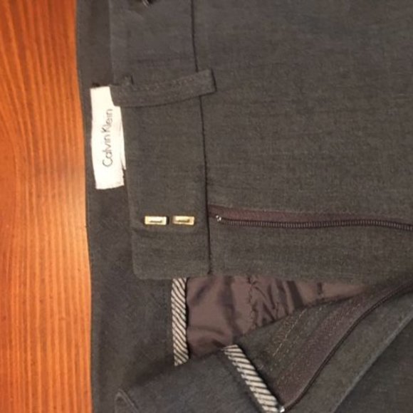 Suit - Picture 3 of 4